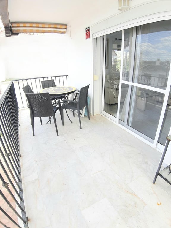 Apartment in Mijas Costa - Image 2