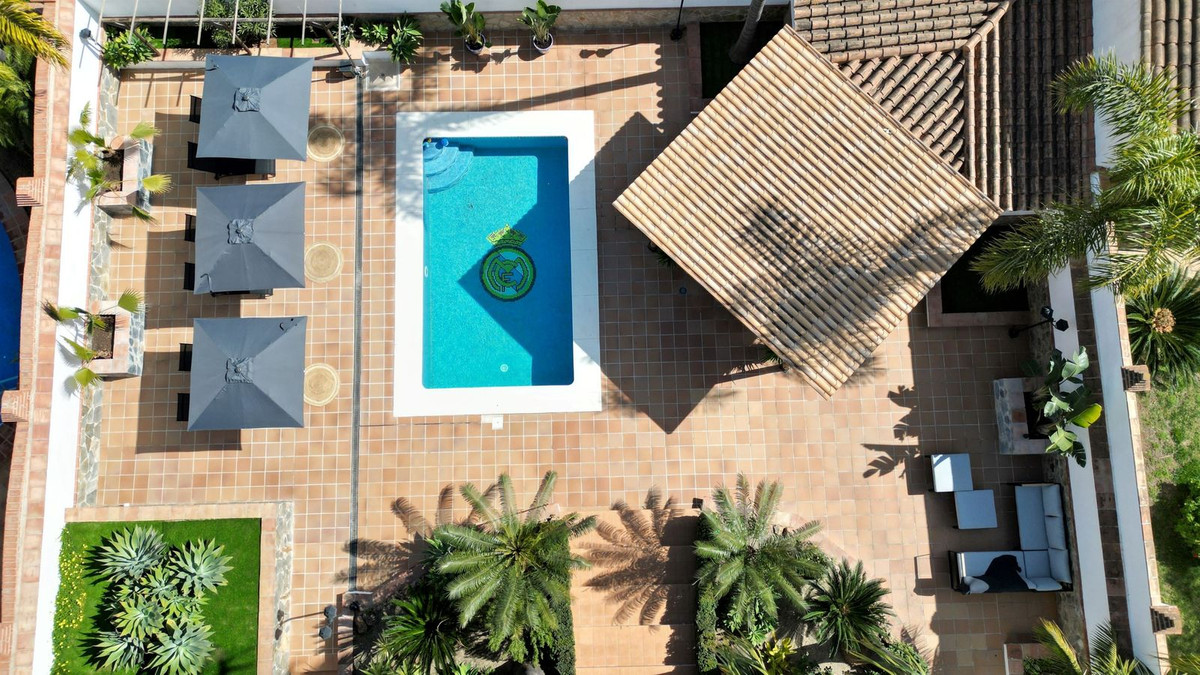 Villa in Alhaurin el Grande - Image 3