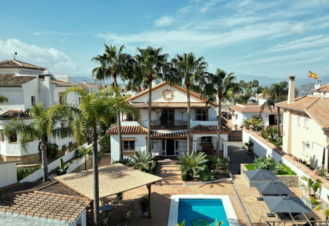 Villa in Alhaurin el Grande - Image 2