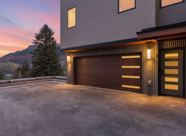 House in La Plata County - view 1