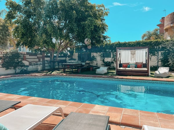 Villa in Nueva Andalucia - view 1