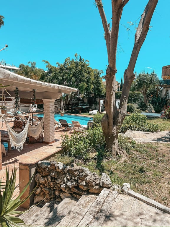 Villa in Nueva Andalucia - Image 2