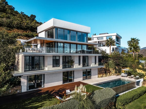 Villa in Marbella - view 1