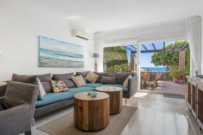 House in Estepona - view 1