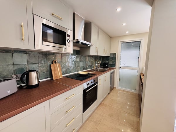 Apartment in La Duquesa - view 1