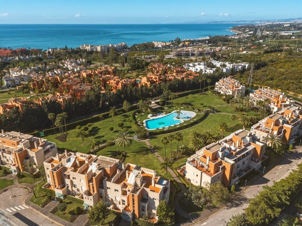 Apartment in Estepona - view 1