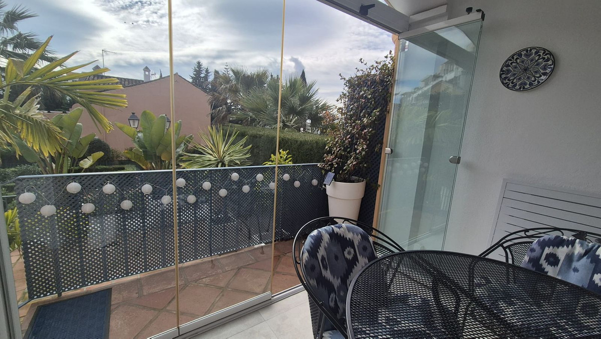 House in Marbella - Image 3