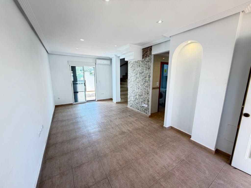 House in Residencia los Altos - Image 3