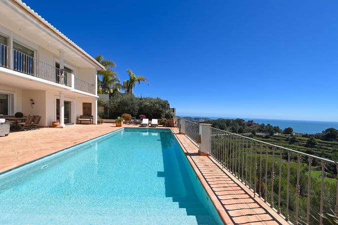 Villa in Moraira - view 1