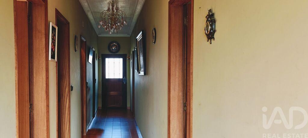 House in Castelo Branco - Image 3
