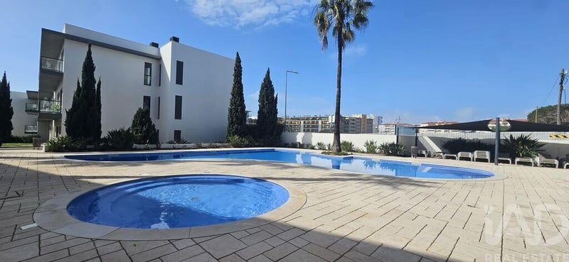 Apartment in Quarteira - view 1