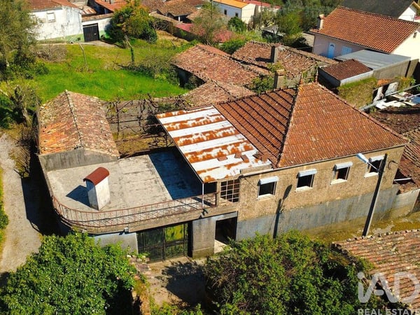 House in Miranda do Corvo - view 1