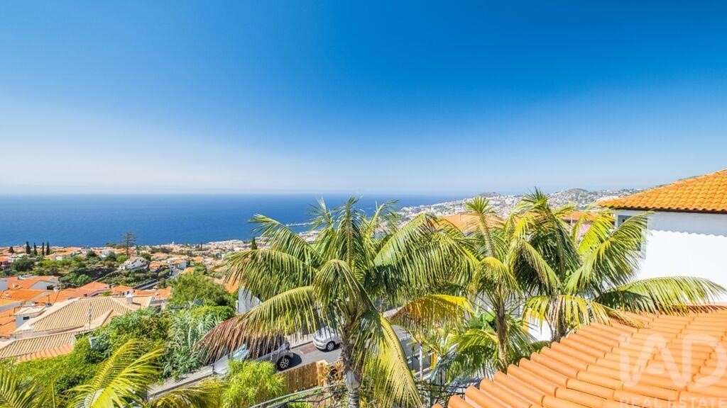 House in Funchal (Santa Maria Maior) - Image 2