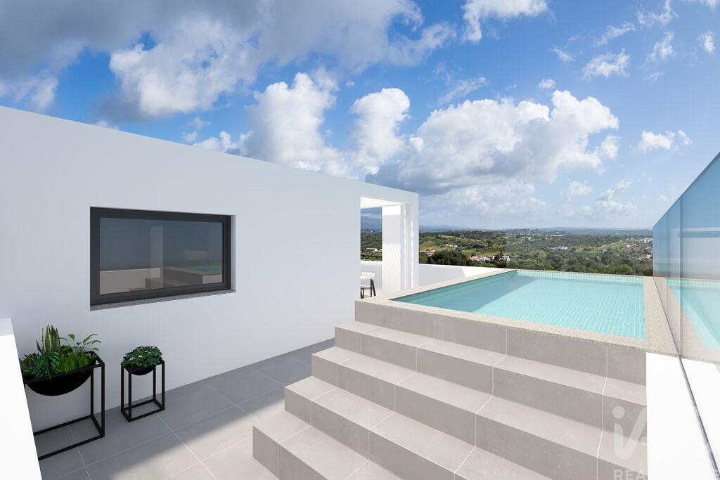 Apartment in Mexilhoeira Grande