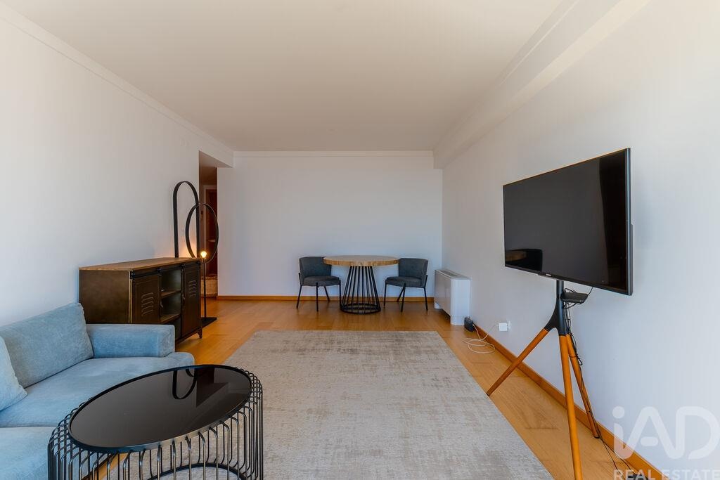 Apartment in Olivais - Image 3