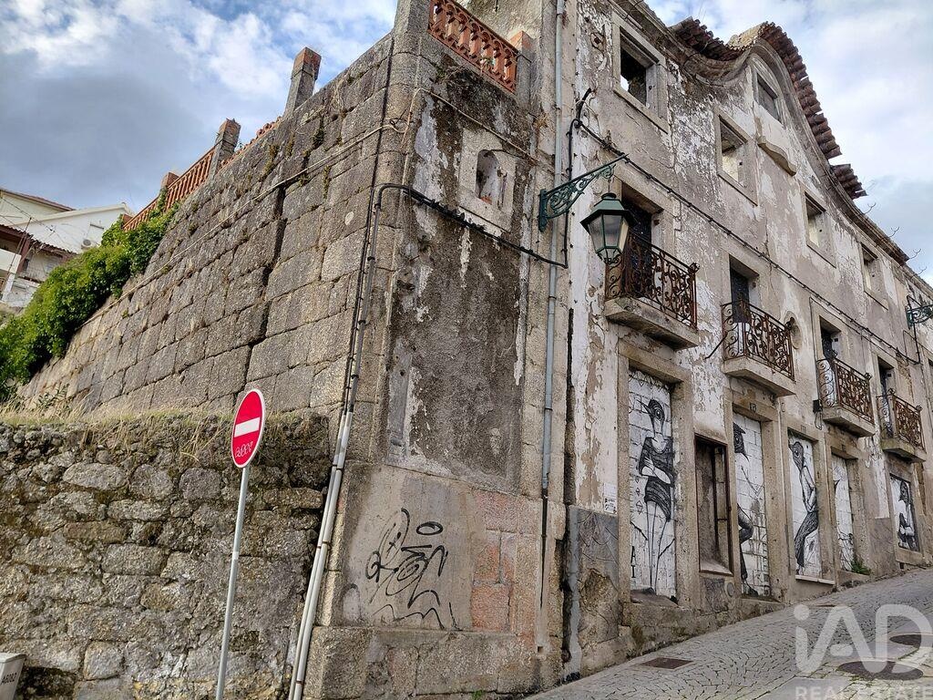 House in Covilha (Sao Pedro)