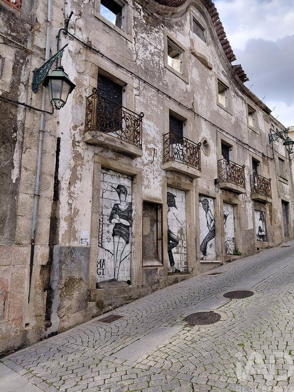 House in Covilha (Sao Pedro) - Image 2