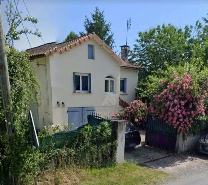 House in La Tour-Blanche