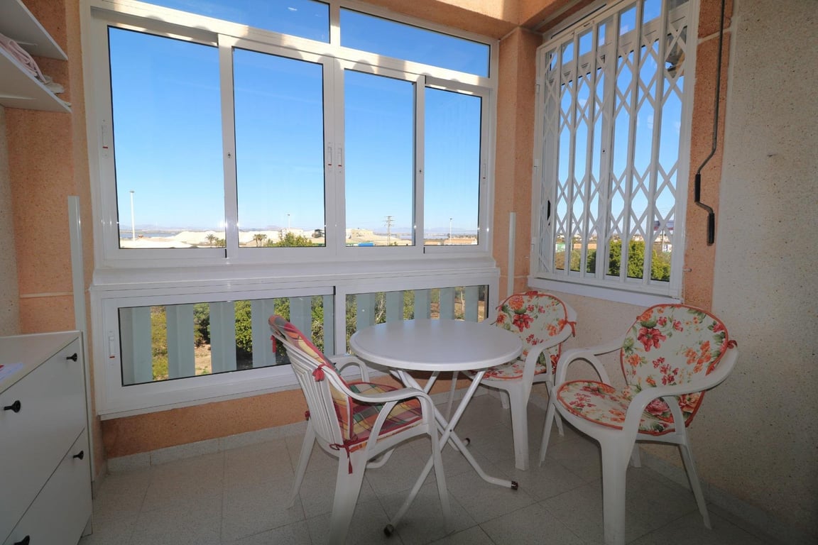 Apartment in Torrevieja - Image 2
