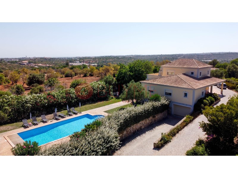 House in Estoi - Image 3