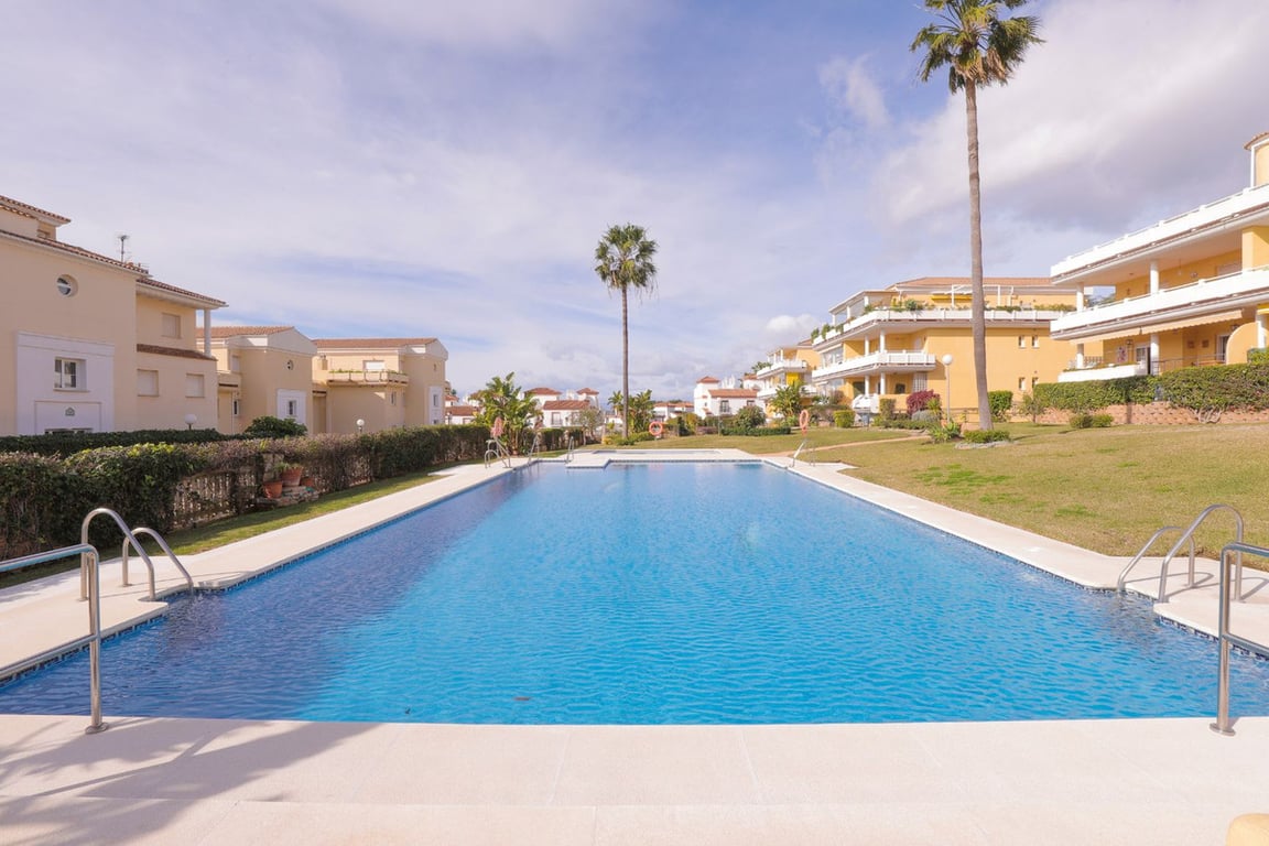 Apartment in Cabopino - Image 2