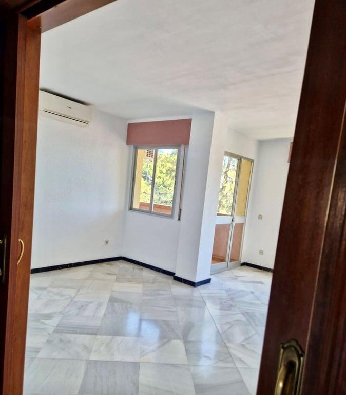 Apartment in San Pedro de Alcantara - Image 3