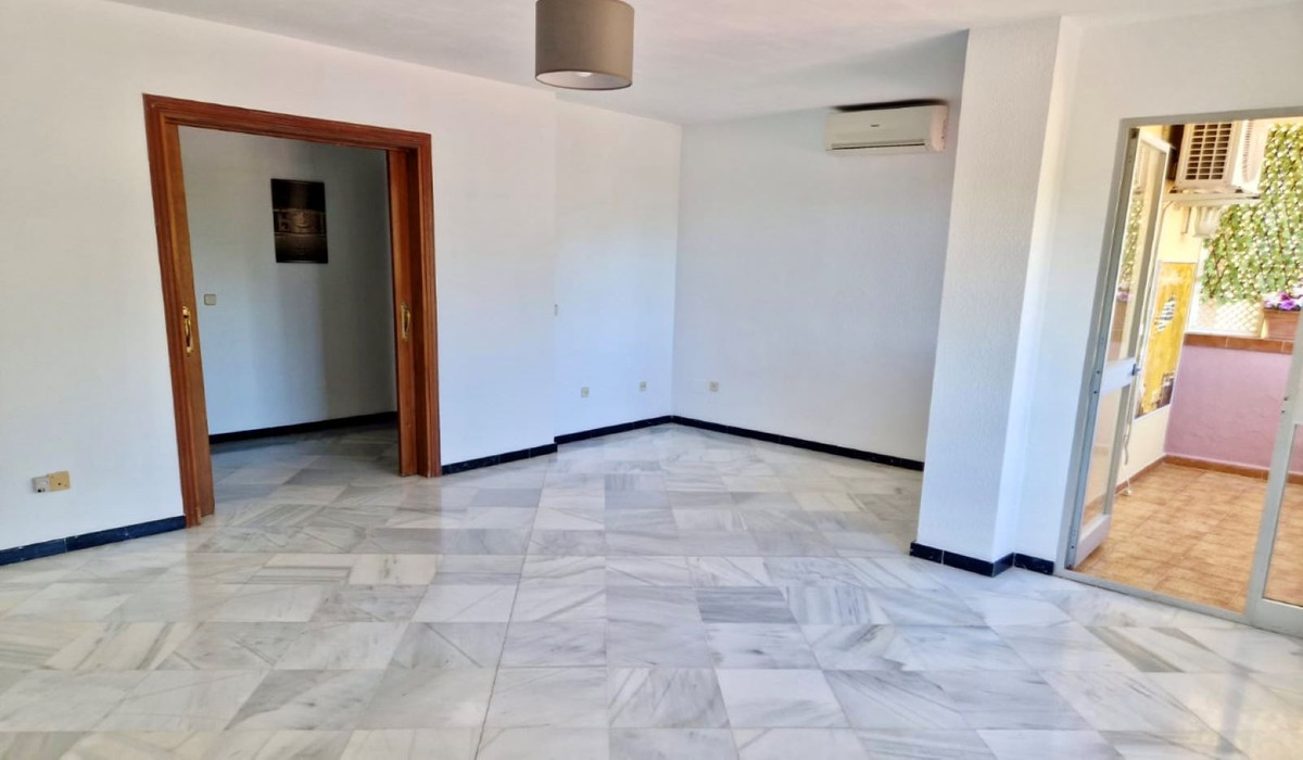 Apartment in San Pedro de Alcantara - Image 2