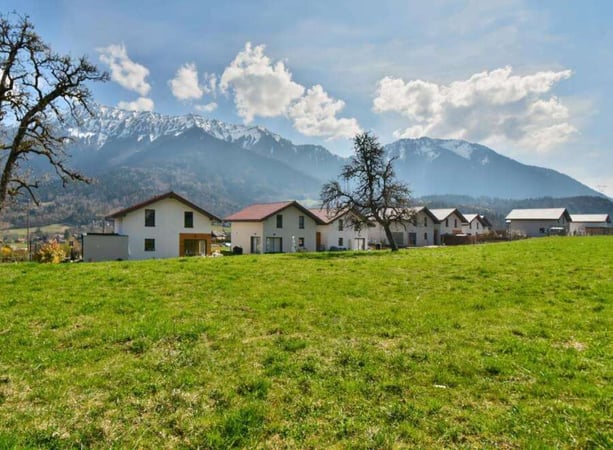 House in Seythenex - view 1