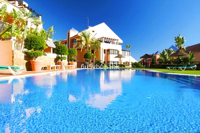 Apartment in Sitio de Calahonda - view 1