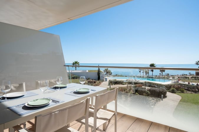 Apartment in Estepona - view 1