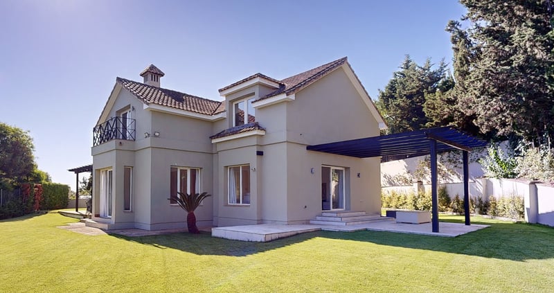 Villa in Sotogrande - view 1