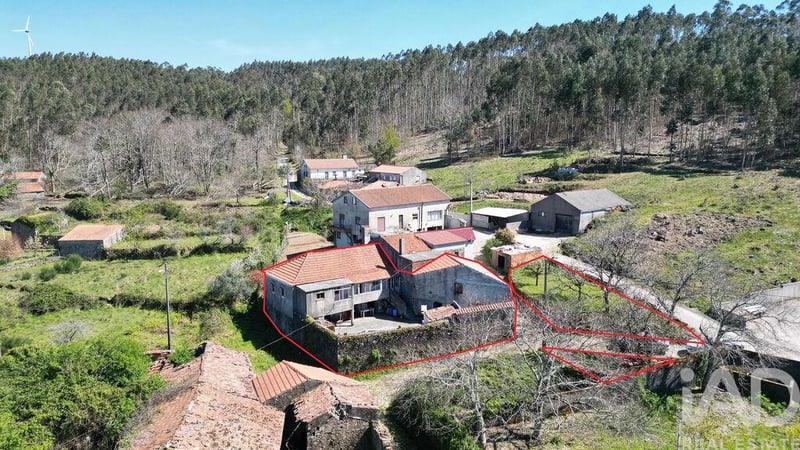 House in Espinhal - view 1