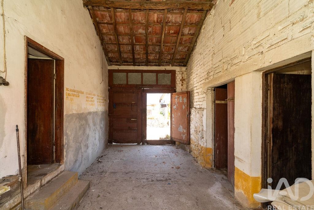 House in Marinha das Ondas - Image 3