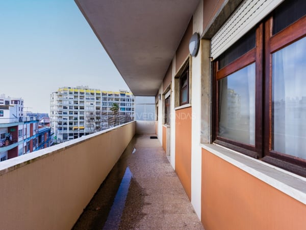Apartment in Costa da Caparica - view 1