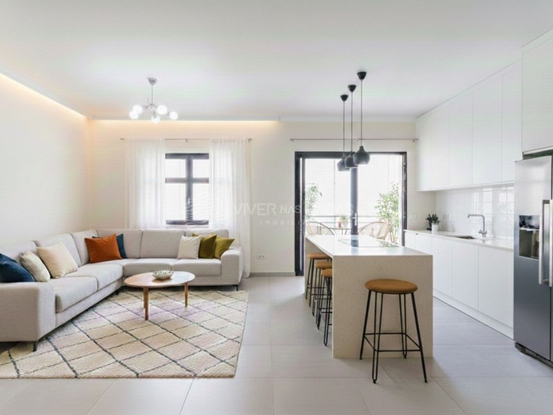 Apartment in Costa da Caparica - Image 2