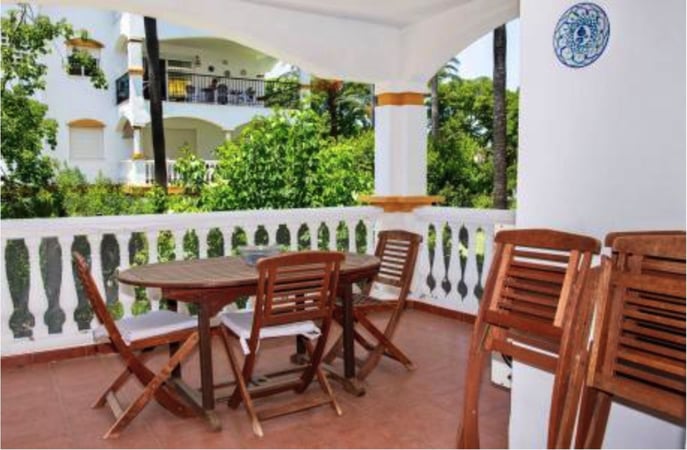 Apartment in Nueva Andalucia - view 1