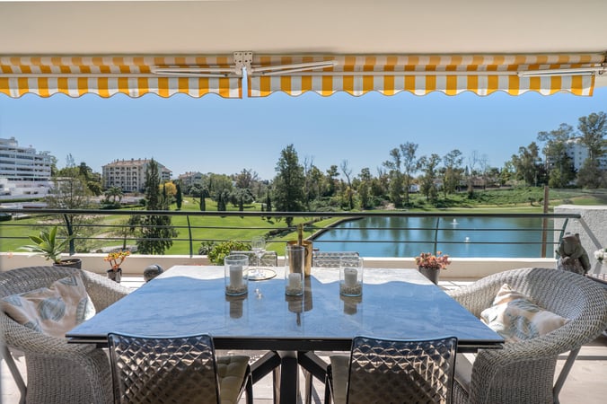 Apartment in San Pedro de Alcantara - view 1