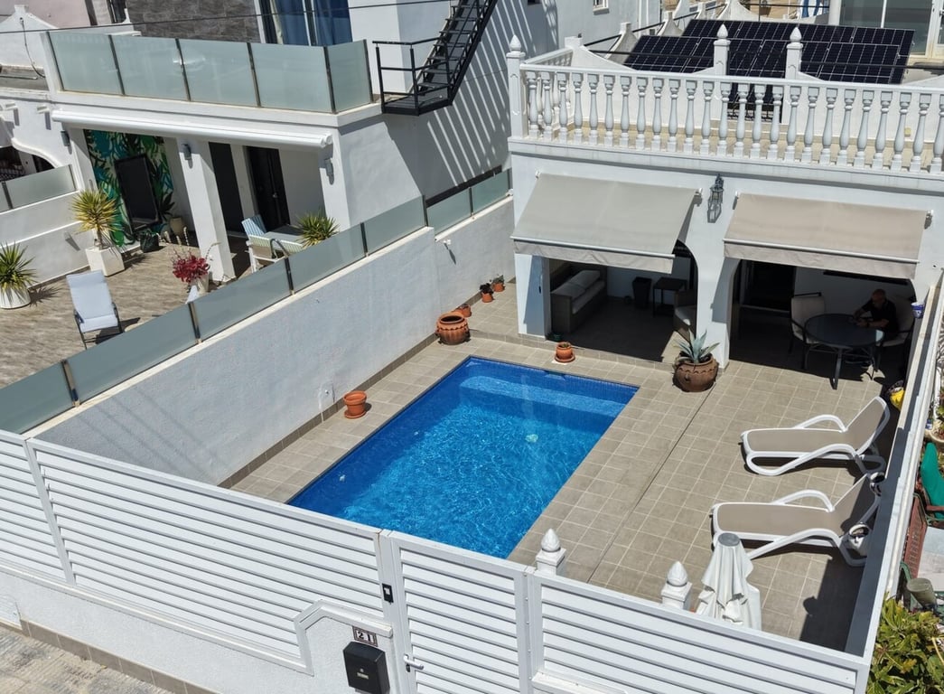 House in Villamartin - Image 2