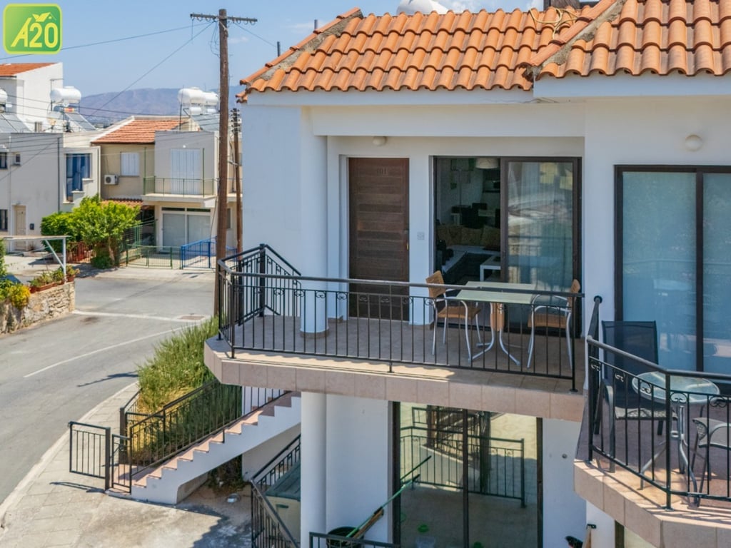 Apartment in Prodromi - Image 2