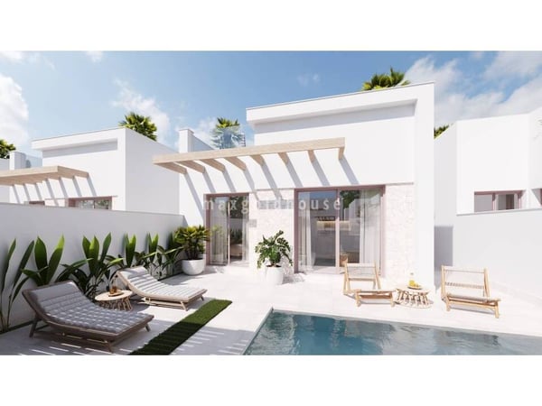 Villa in Roldan - view 1