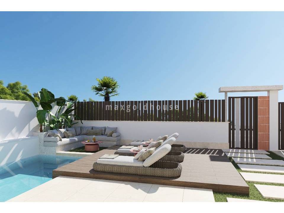 Villa in Roldan - Image 3