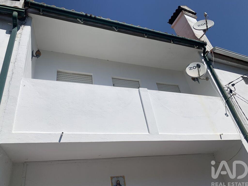 House in Sao Mamede de Ribatua - Image 3