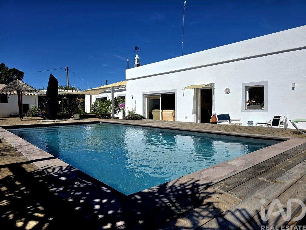 House in Santa Catarina da Fonte do Bispo