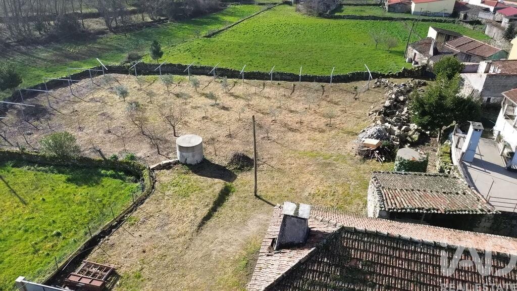 House in Vila Cha - Image 2