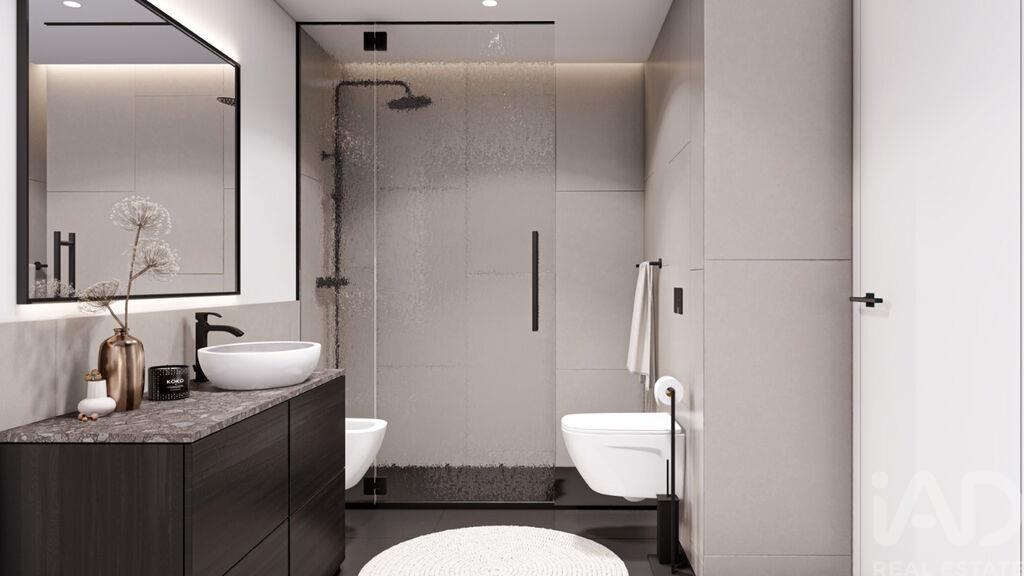 Apartment in Oliveira do Douro - Image 2