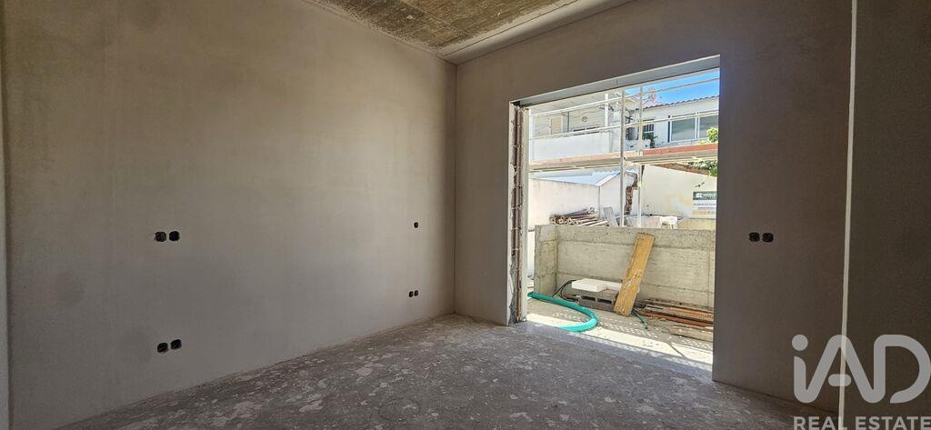 Apartment in Quarteira - Image 3