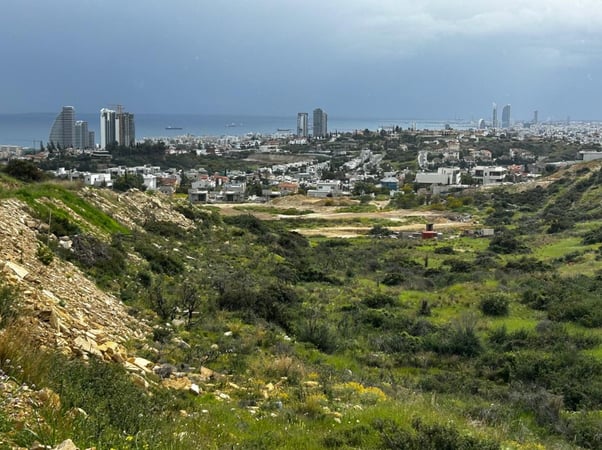 House in Mouttagiaka - view 1
