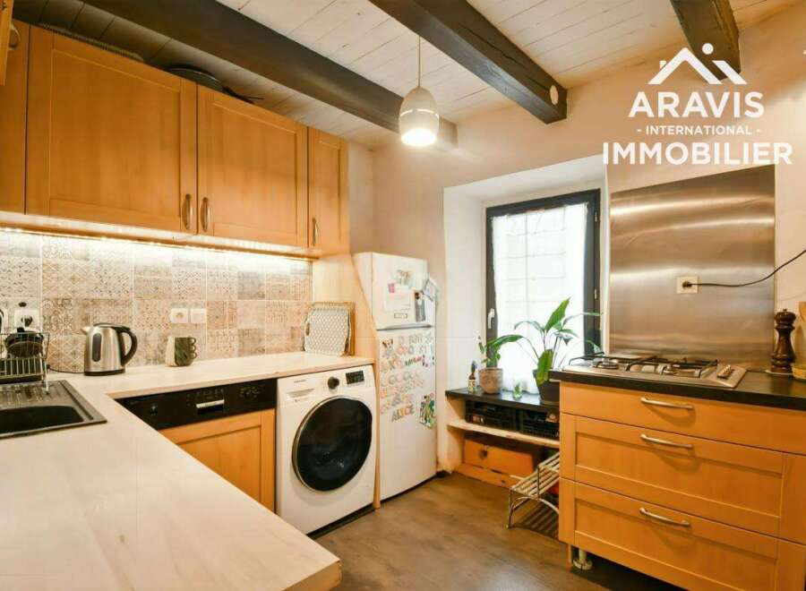 Apartment in Thones - Image 3