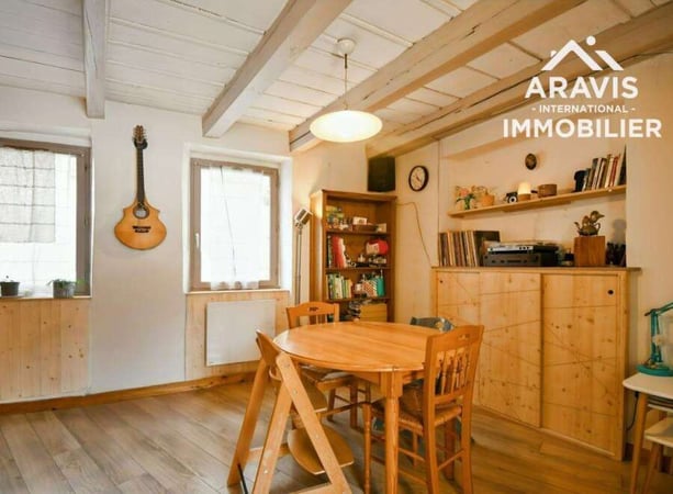 Apartment in Thones - view 1