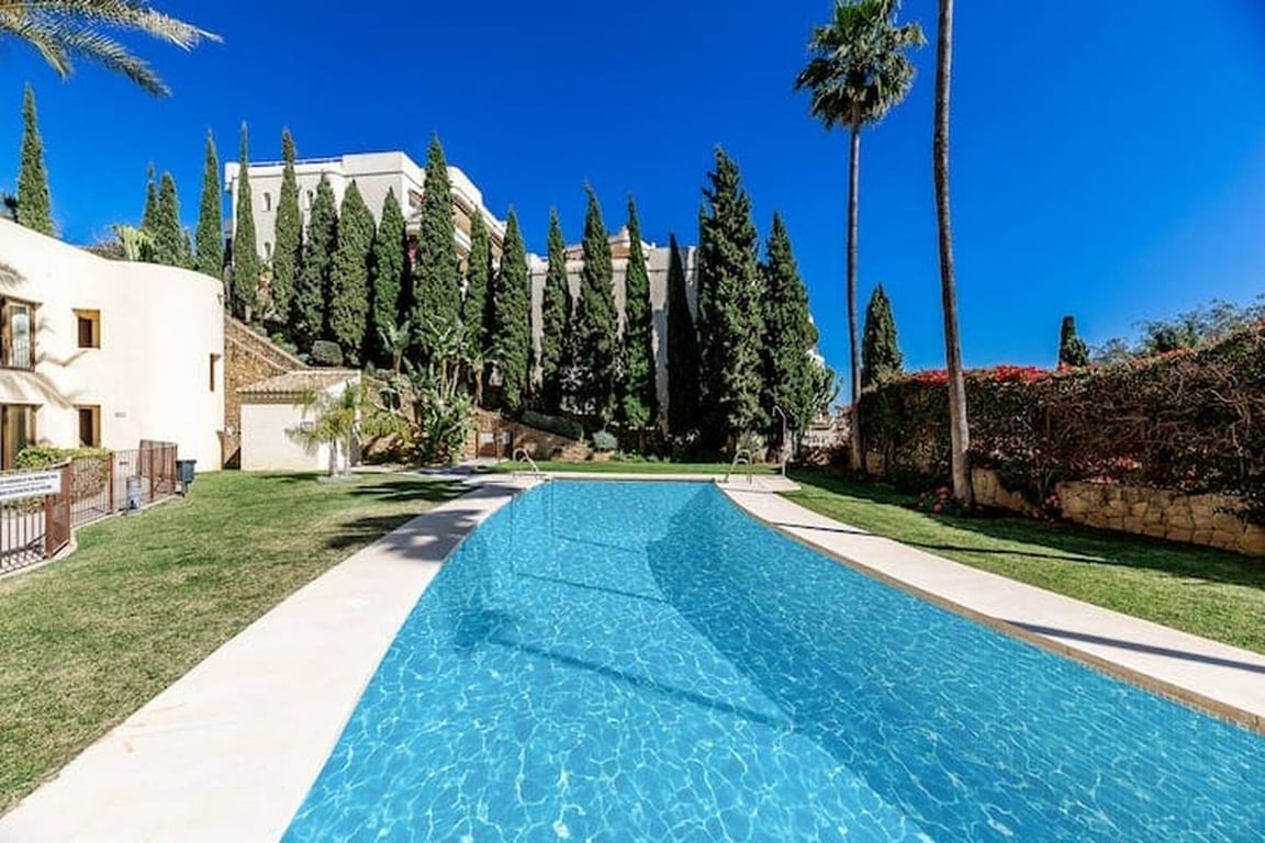 Apartment in Mijas Costa - Image 3